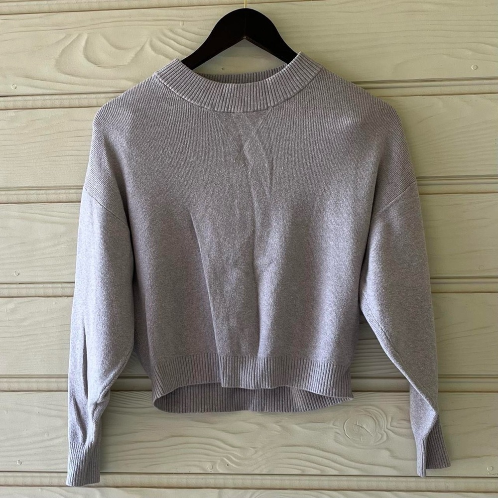 Abercrombie & Fitch Light Gray Knit Sweater